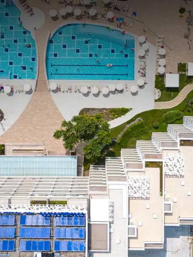Resort visto por cima para artigo sobre Energia solar para hotel: por que começar a investir agora?