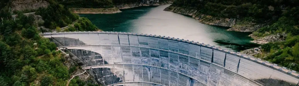 Barragem hidrelétrica para Qual é o principal sistema de geração de energia renovável?